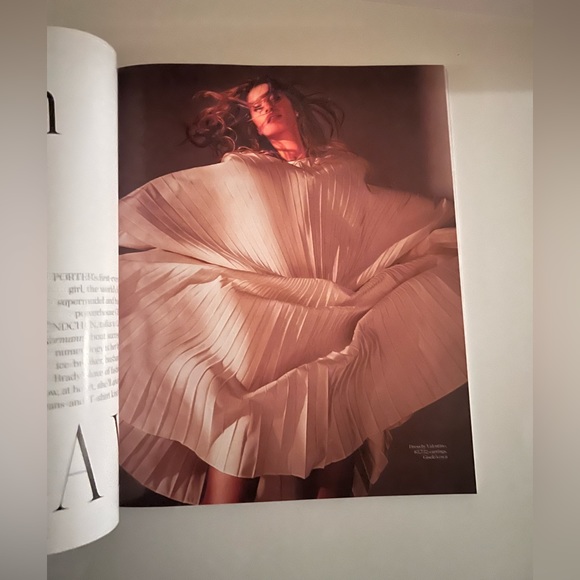 Porter Magazine Spring 2019 Issue 31 with Gisele Bundchen - Picture 7 of 16